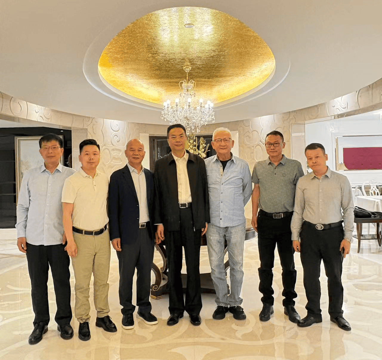 全国政协常委张宗真在北京接见共工新闻社代表团